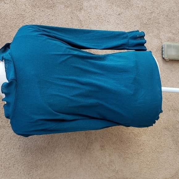 Vintage y2k 90's ruffles bell sleeves flowy vneck blouse - Picture 4 of 6